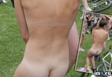 Tags: amateur, bikeride, exposed, laurabeirne, nudist, public, textiledesigner, wnbr (Pict. in Textile Designer Laura Beirne nude in public)