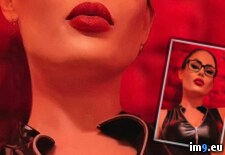 Tags:  (Pict. in Lady Blackdiamoond latexdomina melkt Sklave Benjamin fiegl dem Schwanz ab)