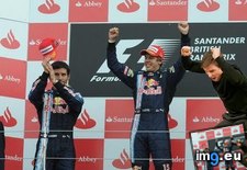 Tags: diaporama, humour, podium, sur, trio (Pict. in F1 Humour Images)