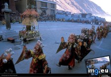 Tags: lhasa, stenzel (Pict. in National Geographic Photo Of The Day 2001-2009)