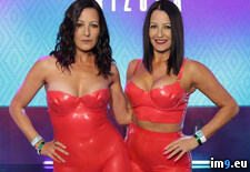 LLT Latexgirls red Latex 14n (#Latex #Rubber #Llt #Latexgirls) - 184 KB Tags: latex, latexgirls, llt, rubber (Pict. in ShinyladyT mod)