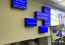 Tags: artfully, blue, death, display, mall, monitors, screen (Pict. in My r/MILDLYINTERESTING favs)