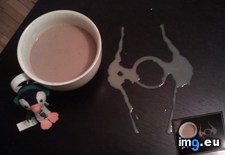 Tags: bumped, cocoa, interceptor, shape, spilled, splash, tie (Pict. in My r/MILDLYINTERESTING favs)