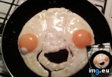 Tags: eggs, face, happy (Pict. in My r/MILDLYINTERESTING favs)