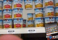 Tags: appears, attached, due, levitating, lid, nearby, porridge, tub, tubs (Pict. in My r/MILDLYINTERESTING favs)