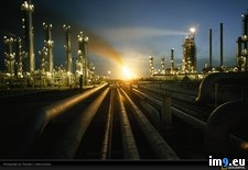 Tags: abercrombie, oil, refinery (Pict. in National Geographic Photo Of The Day 2001-2009)