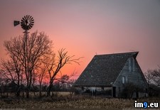 Tags: farm, midwestern, sunset (Pict. in My r/PICS favs)