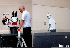 Tags: discover, graffiti, guy, image, removal, spot (Pict. in My r/PICS favs)