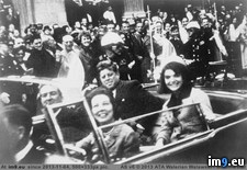 Tags: celebrities, deceased, photos (Pict. in My r/PICS favs)
