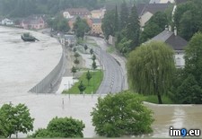 Tags: amazing, austria, engineering, feat, flood, mobile, wall (Pict. in My r/PICS favs)
