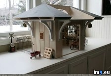 Tags: aunt, bike, chain, creation, dollhouses, fun, latest, scale (Pict. in My r/PICS favs)