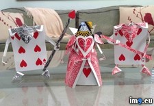 Tags: alice, army, card, cards, heart, queen, red, wonderland (Pict. in My r/PICS favs)
