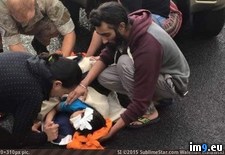 Tags: child, cradle, head, injured, sikh, zealand (Pict. in My r/PICS favs)