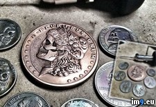 Tags: money, skull (Pict. in My r/PICS favs)