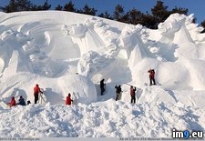 Tags: sculpture, snow (Pict. in My r/PICS favs)