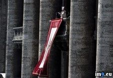 Tags: greeting, pope (Pict. in National Geographic Photo Of The Day 2001-2009)