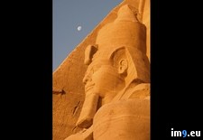 Tags: ramses, statue (Pict. in National Geographic Photo Of The Day 2001-2009)