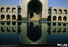 Tags: iran, pool, reflecting (Pict. in National Geographic Photo Of The Day 2001-2009)