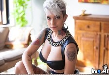 Tags: boobs, emo, girls, hot, minutes, porn, sab, sexy, softcore, tatoo (Pict. in SuicideGirlsNow)