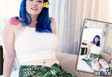 Tags: bluelotus, boobs, emo, hot, nature, sexy, sirenn, softcore, suicidegirls, tatoo (Pict. in SuicideGirlsNow)