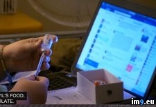 Tags: bed, lbs, making, meatloaf, woman, wtf (Pict. in My r/WTF favs)