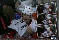 Tags: hockey, players, pulling, teeth, wtf (GIF in My r/WTF favs)