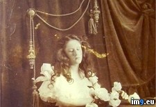 Tags: alive, deceased, people, photographs, popular, posing, victorian, was, wtf (Pict. in My r/WTF favs)