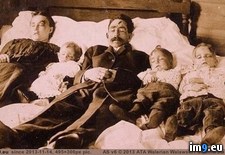 Tags: family, photo, shooting, victims, victorian, wtf (Pict. in My r/WTF favs)