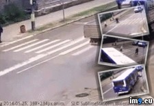Tags: bus, driver, time, worst, wtf (GIF in My r/WTF favs)